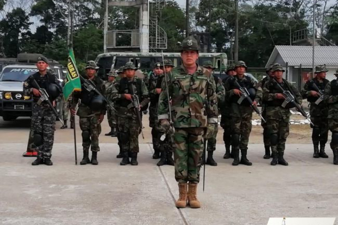 "Garras del Valor" gradúa agentes con marca boliviana