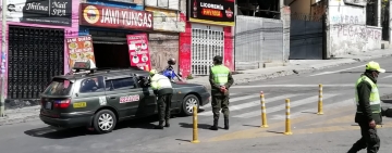 Policía reporta 200 vehículos retenidos y destaca conducta democrática  