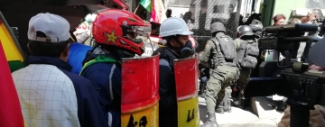 Fiscalía investiga adquisición de material antidisturbios de Argentina en 2019 y citará a los implicados
