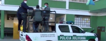 FELCC aprehende a tres personas y comisa medicamentos en La Paz