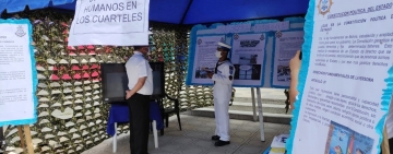 Marinos socializan derechos humanos en los cuarteles en Bermejo
