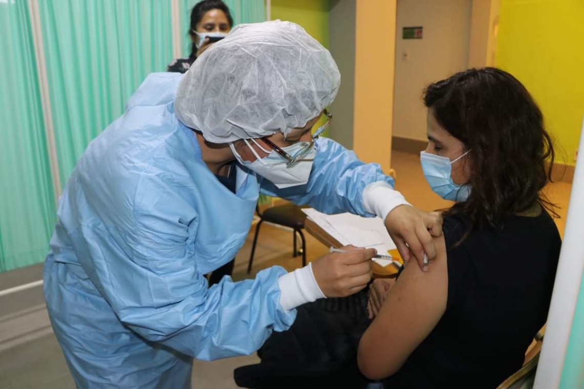 CNS habilita un punto de vacunación ante demanda de vacunas contra el COVID-19