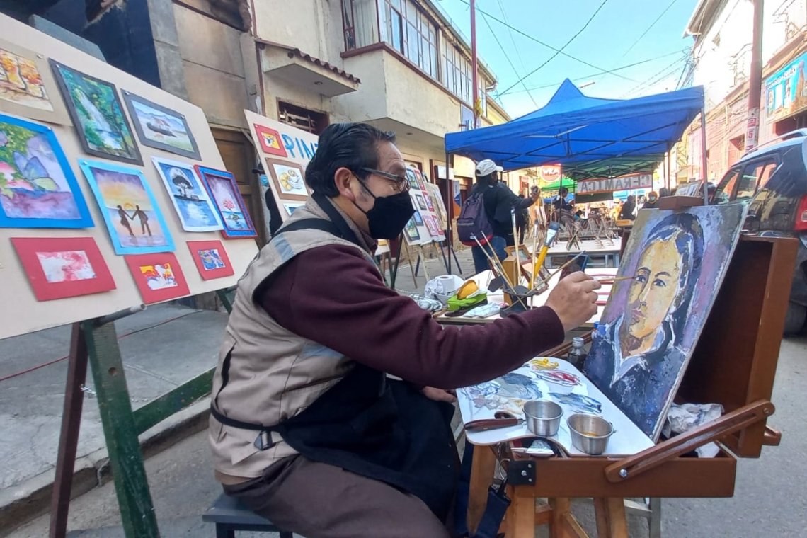 Bellas Artes Oruro declara a la calle Bolívar como “La calle de las artes” 