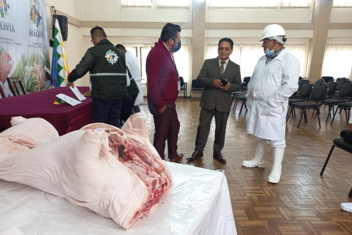 Defensa del Usuario pide a la población comprar carne de cerdo con sellos de seguridad