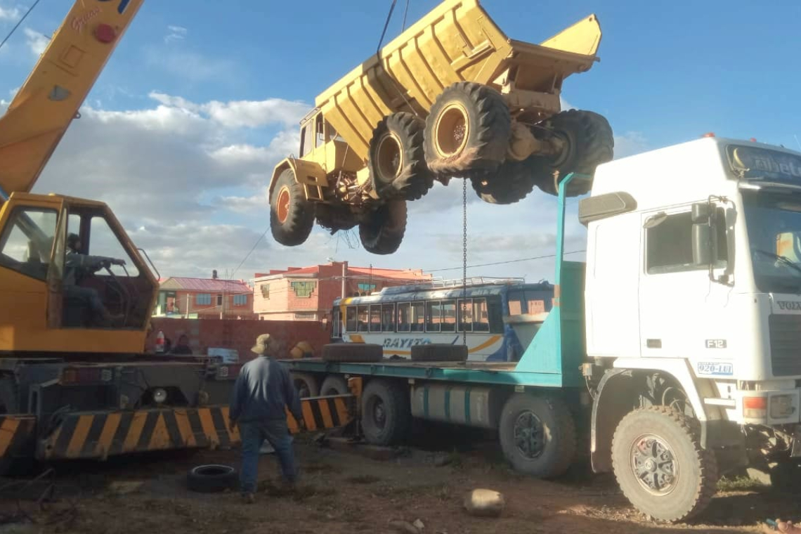 El Alto: En allanamiento hallan maquinaria pesada por valor de Bs 1,3 millones