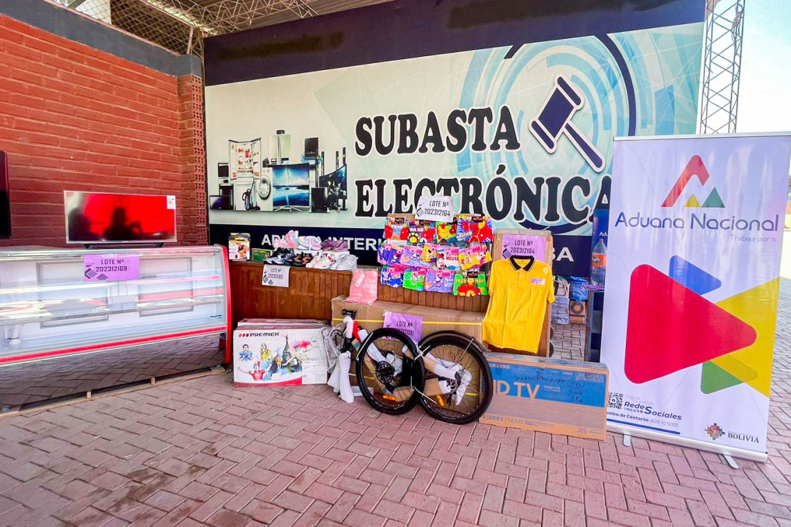 Disponen 12 toneladas de mercancía para subasta electrónica en Cochabamba