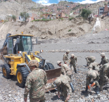 Ejército responde con firmeza ante desastres naturales para salvar la vida