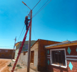 ENTEL lleva la fibra óptica al hogar a San Cristóbal 