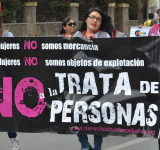 Policía Boliviana investiga red de trata blancas por Internet 