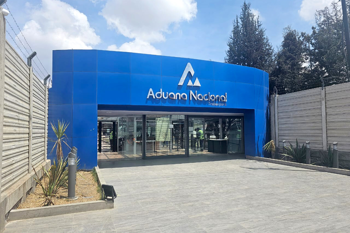Aduana descarta nacionalización de vehículos indocumentados y califica de falsa publicación de medio chileno