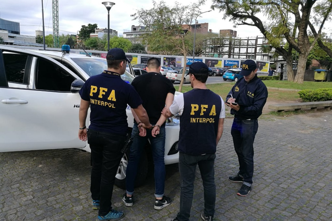Cae en Argentina prófugo boliviano buscado por violencia familiar