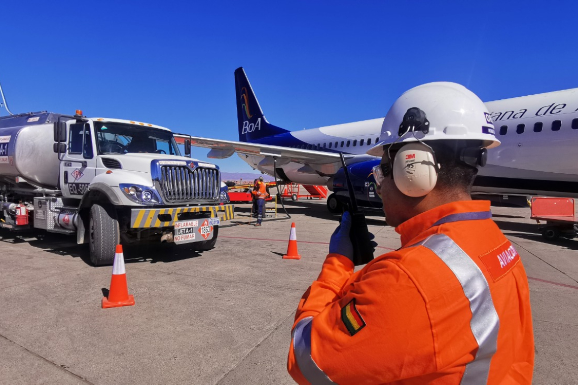 Naabol afirma que YPFB Aviación garantiza reabastecimiento de combustible de aviación para vuelos nacionales e internacionales 