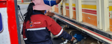 Choferes de La Paz concurren a la UMSA en busca de réplicas técnicas