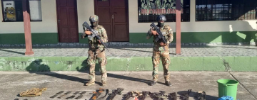 FELCN halla armas de fuego y desarticula laboratorio y fábricas de cocaína