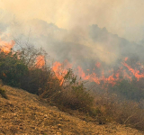 Ministerio de Defensa aúna esfuerzos para ahogar los incendios forestales en Tarija