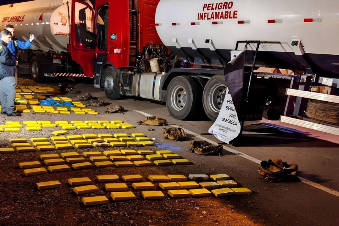  Tres bolivianos son aprehendidos en Argentina por transportar 388 kilos de droga en cisternas 