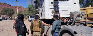 Policía y ANH detectan carga irregular en Estación de Servicio en Tupiza