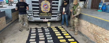 Policía antidroga del Paraguay confisca 52 kilos de cocaína procedente de Bolivia 