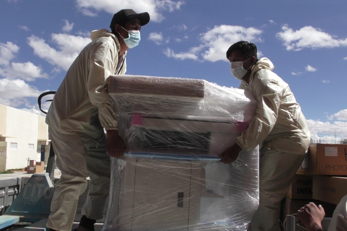 Municipio de Oruro fortalece con equipamiento a cuatro centros de salud