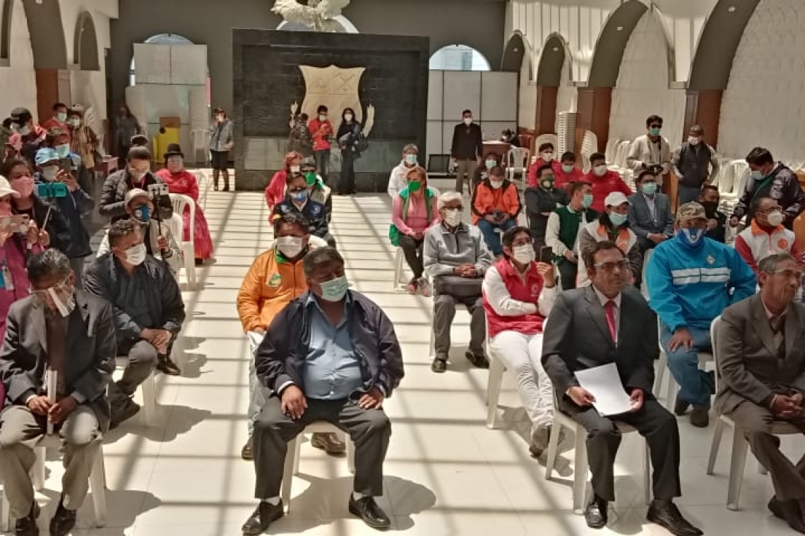 Candidatos de Oruro firmaron compromiso por el respeto a la libertad de prensa