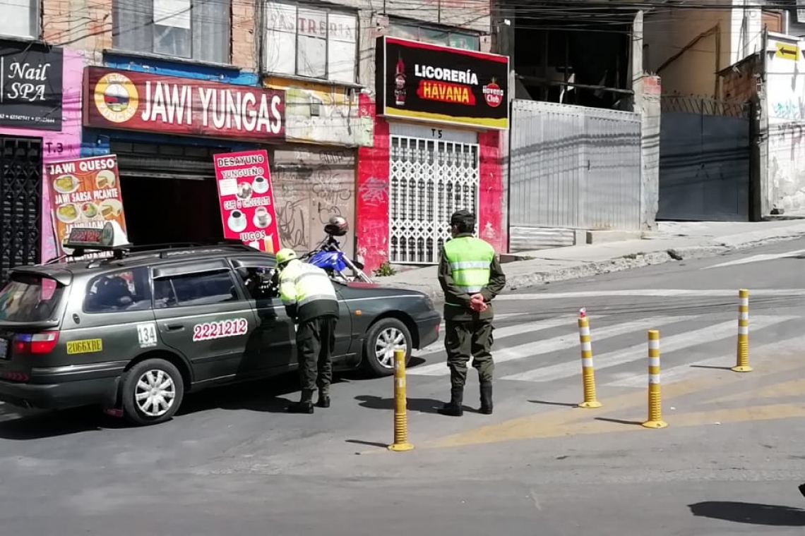 Policía reporta 200 vehículos retenidos y destaca conducta democrática  