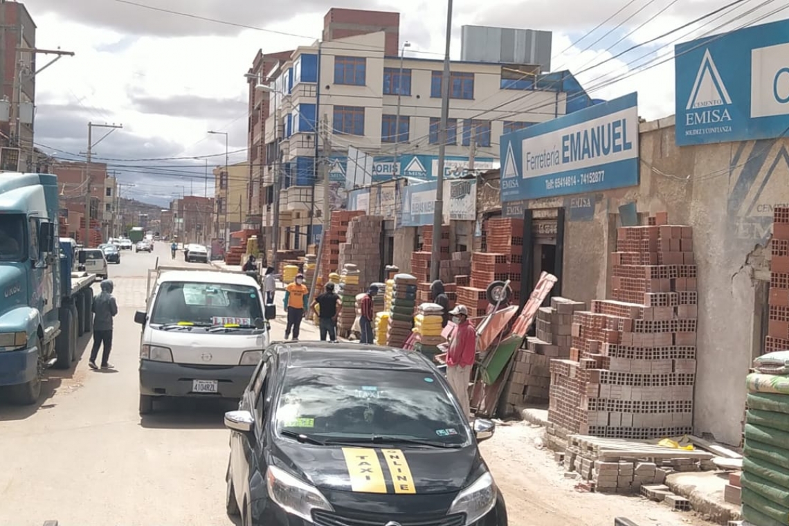 Comerciantes deben dejar expeditas aceras y calzada en 10 días 