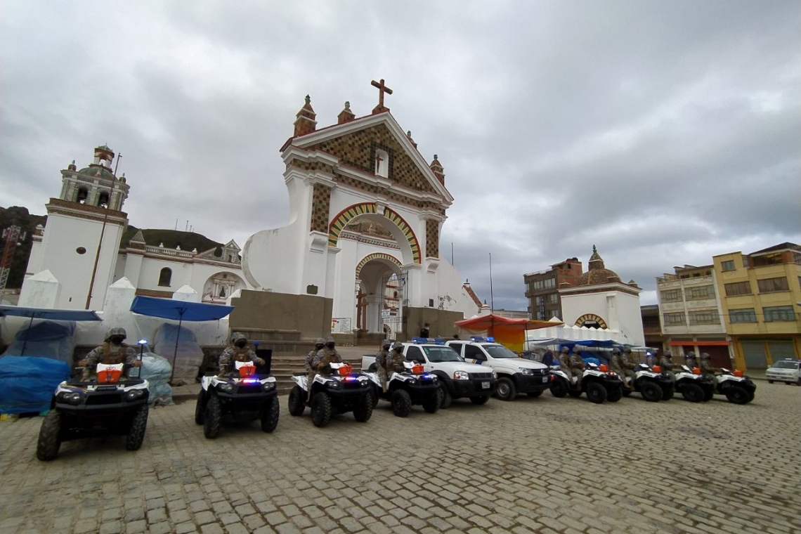 Armada brinda seguridad en peregrinación al Santuario de Copacabana