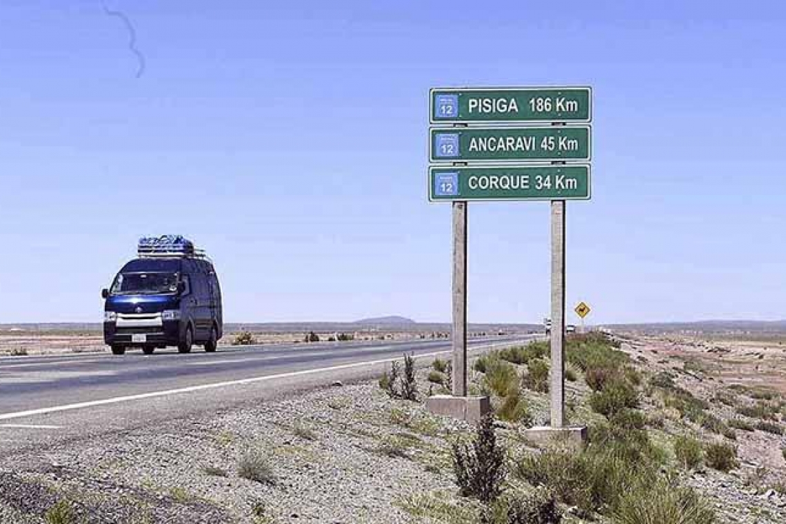 Incautan algo más de 12 kilos de cocaína que era transportada a Pisiga en un minibús