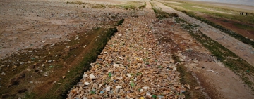 Botellas contaminantes recolectadas del Uru Uru serán comercializadas a empresas recicladoras