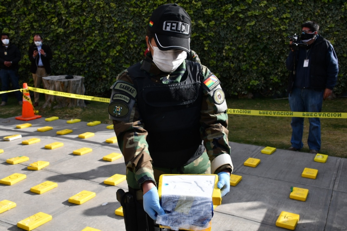 La ONODC dona kits de narcotest y reconoce a Bolivia por los esfuerzos en la lucha antidroga