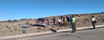 Una persona muere y dos quedan heridas tras un accidente de tránsito en la carretera Oruro-Pisiga