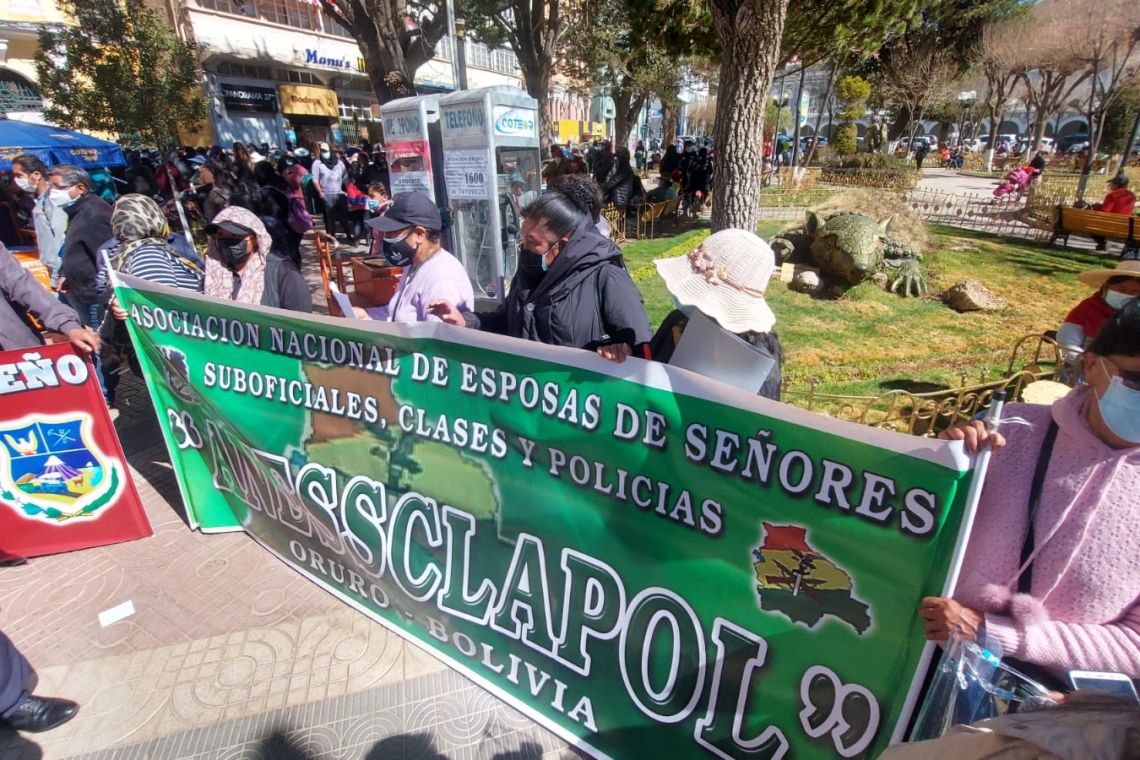 Esposas de policías advierten iniciar movilizaciones  en rechazo a la Ley de Carrera y Ascensos