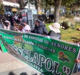 Esposas de policías advierten iniciar movilizaciones  en rechazo a la Ley de Carrera y Ascensos