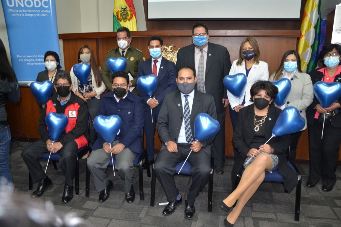 Bolivia se suma a campaña internacional “Corazón Azul” contra la trata y tráfico de personas