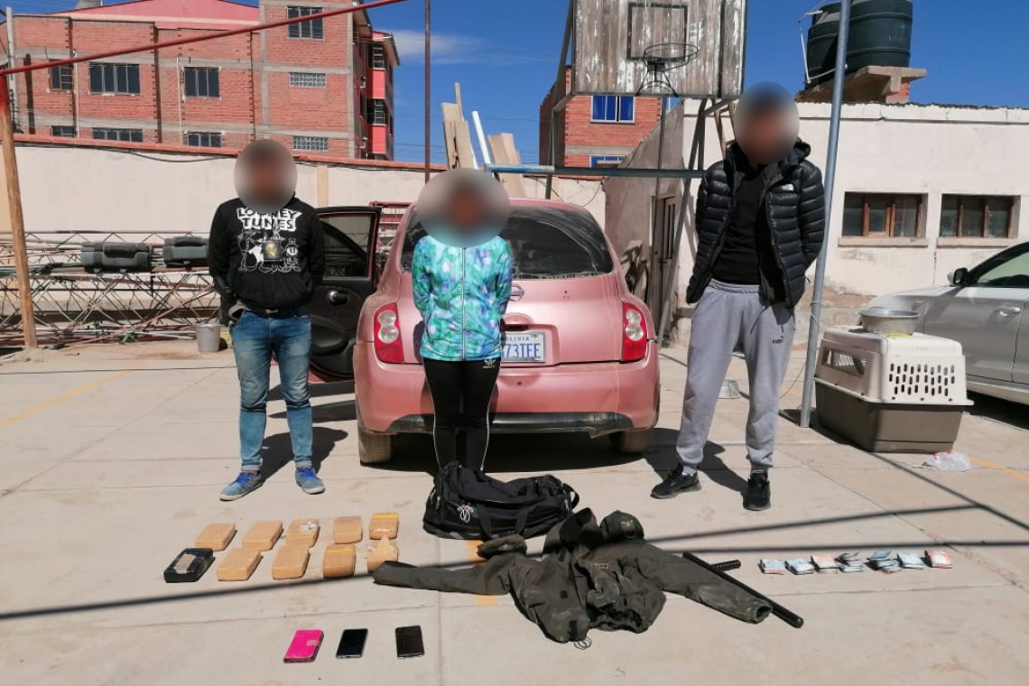Encuentran a 3 personas en posesión de  cocaína; una de ellas sería funcionario policial