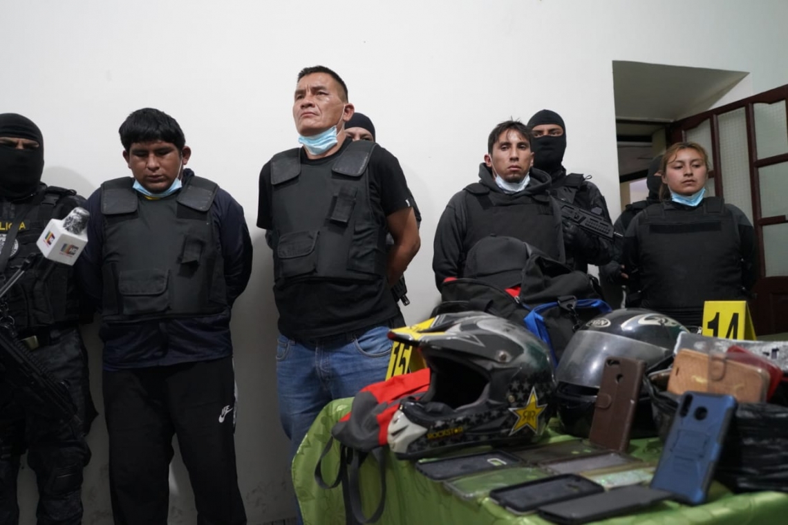 Presentan a los atracadores de un librecambista al que le robaron $us 50.000 en Cochabamba
