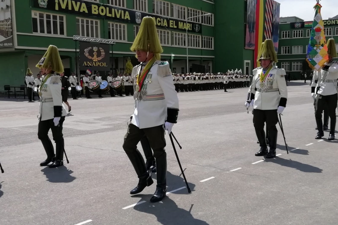 El talento humano de la Policía Boliviana asciende al Grado Jerárquico