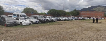 Aduana comisa 21 vehículos "chutos" valuados en Bs 3 millones en Tarija