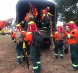 Militares de Bolivia controlan incendios en provincia de Argentina