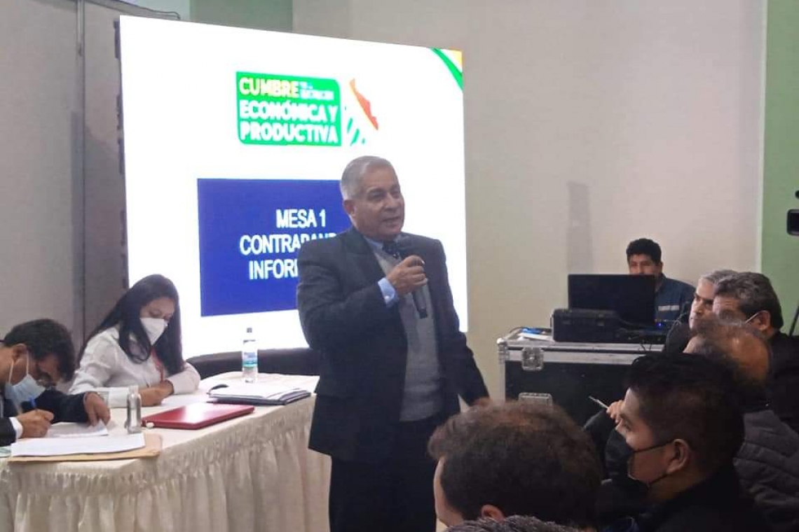 En Cumbre socializan defensa de la economía y la industria con la lucha contra el contrabando