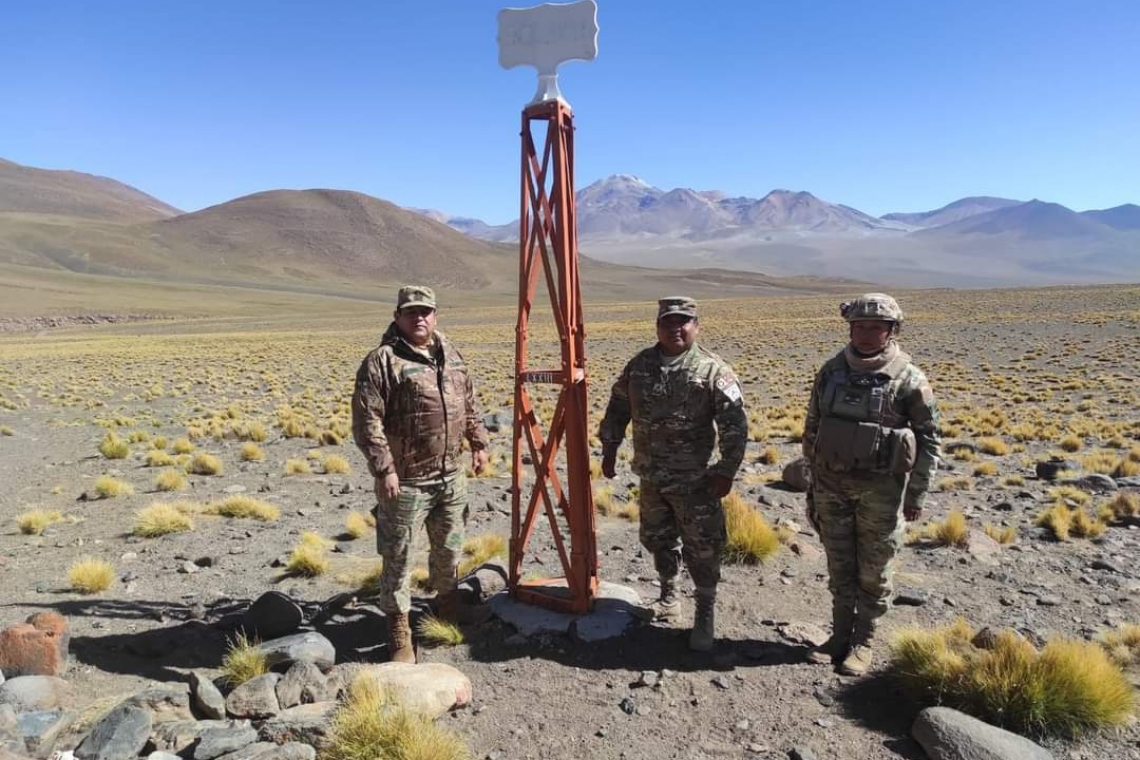 Inspeccionan  hitos fronterizos de unidades militares Loa y Antofagasta