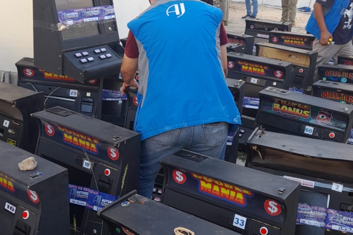 AJ decomisa 36 máquinas de juego, abogados están implicados en el ilícito en Santa Cruz