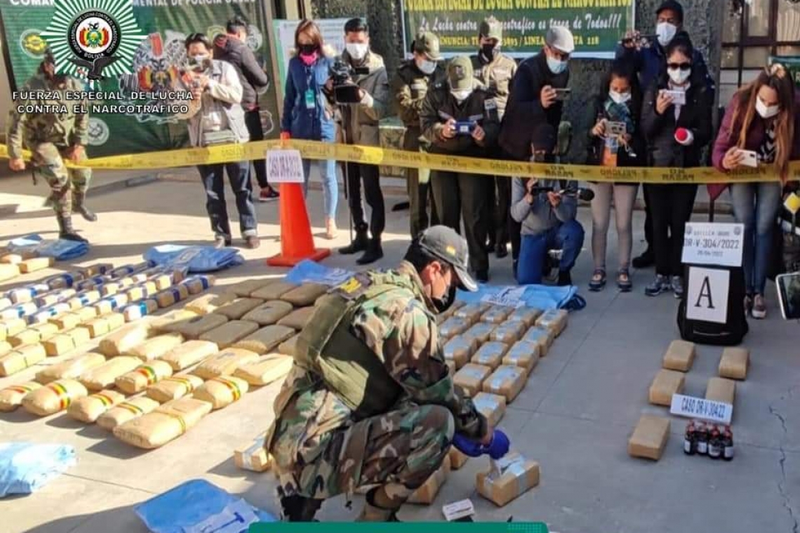 FELCN confisca 300 kilos de marihuana, con un valor de $us 99.370 en Oruro