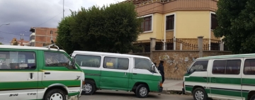 Chóferes de Oruro anuncian paro de transporte con bloqueo de calles