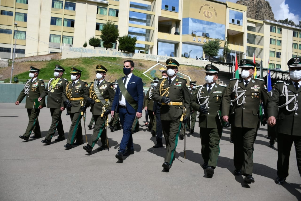 Gral Aguilera insta solidaridad, cohesión y disciplina en 196 años de creación de la Policía