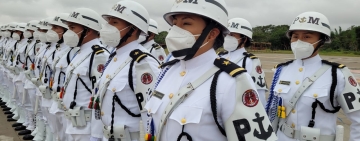 Promoción 2021 de la Armada se gradúa del curso de PMN en Santa Cruz