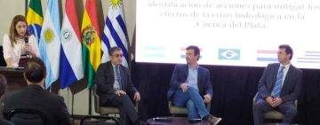 Comisión marítima de Bolivia participa con exposiciones en Asunción, Paraguay