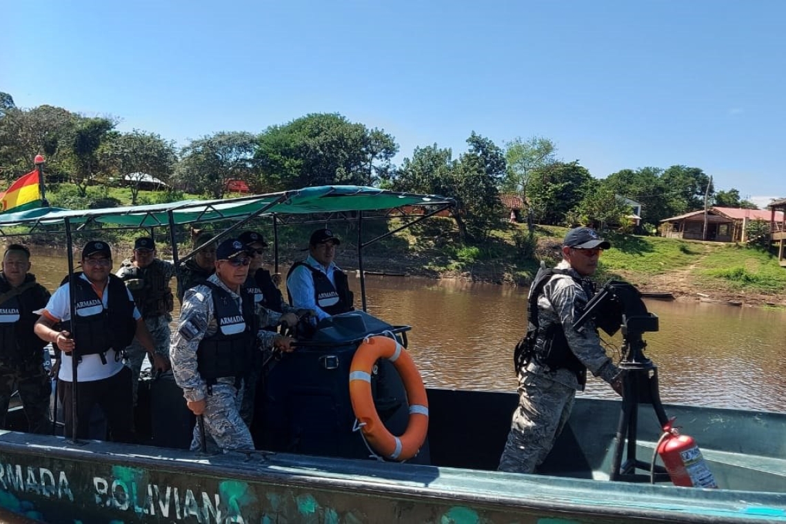 Los Diablos Azules incursionan en ríos de la amazonia boliviana