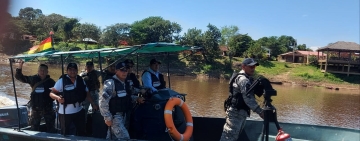 Los Diablos Azules incursionan en ríos de la amazonia boliviana