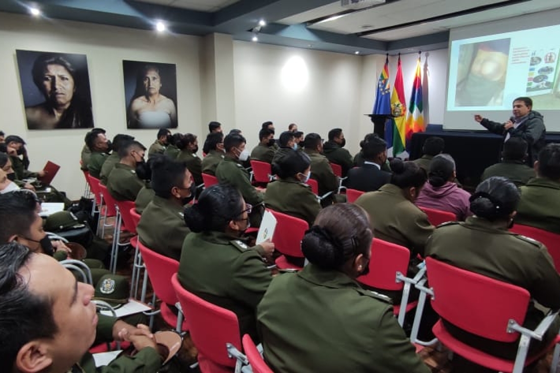 Defensoría capacita a 1.500 policías en prevención de la tortura, tratos crueles o degradantes 